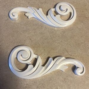 Wall decor moulding - painted white 5"W X 2 1/2"H